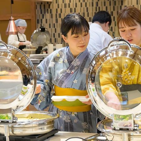 Senkeien Tsukioka Hotel Kaminoyama Eksteriør bilde