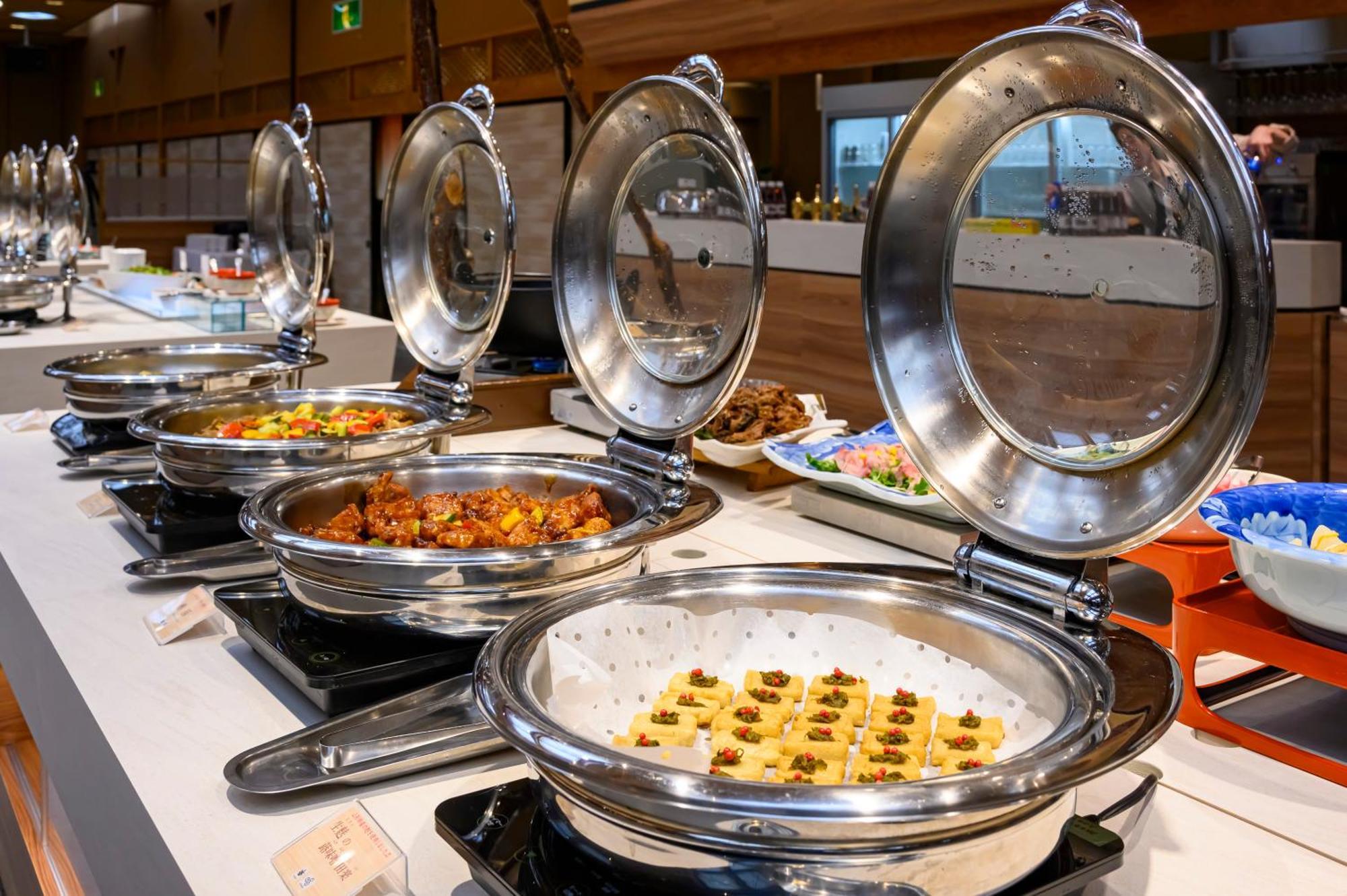 Senkeien Tsukioka Hotel Kaminoyama Eksteriør bilde