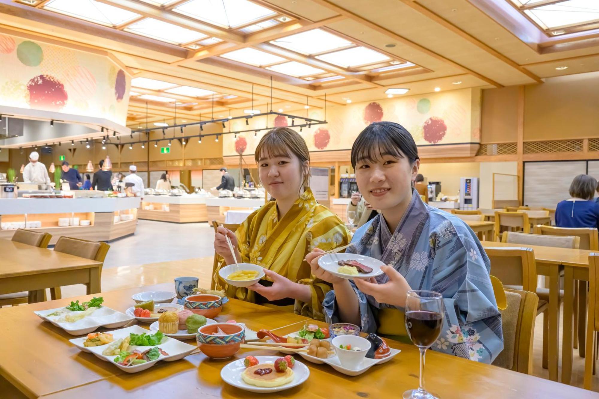 Senkeien Tsukioka Hotel Kaminoyama Eksteriør bilde