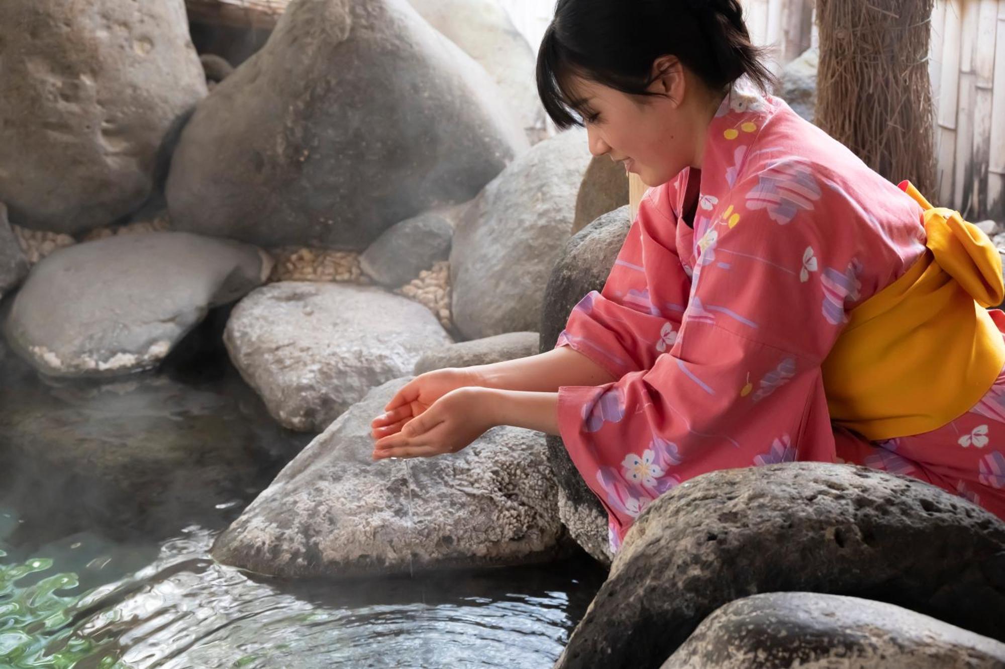 Senkeien Tsukioka Hotel Kaminoyama Eksteriør bilde