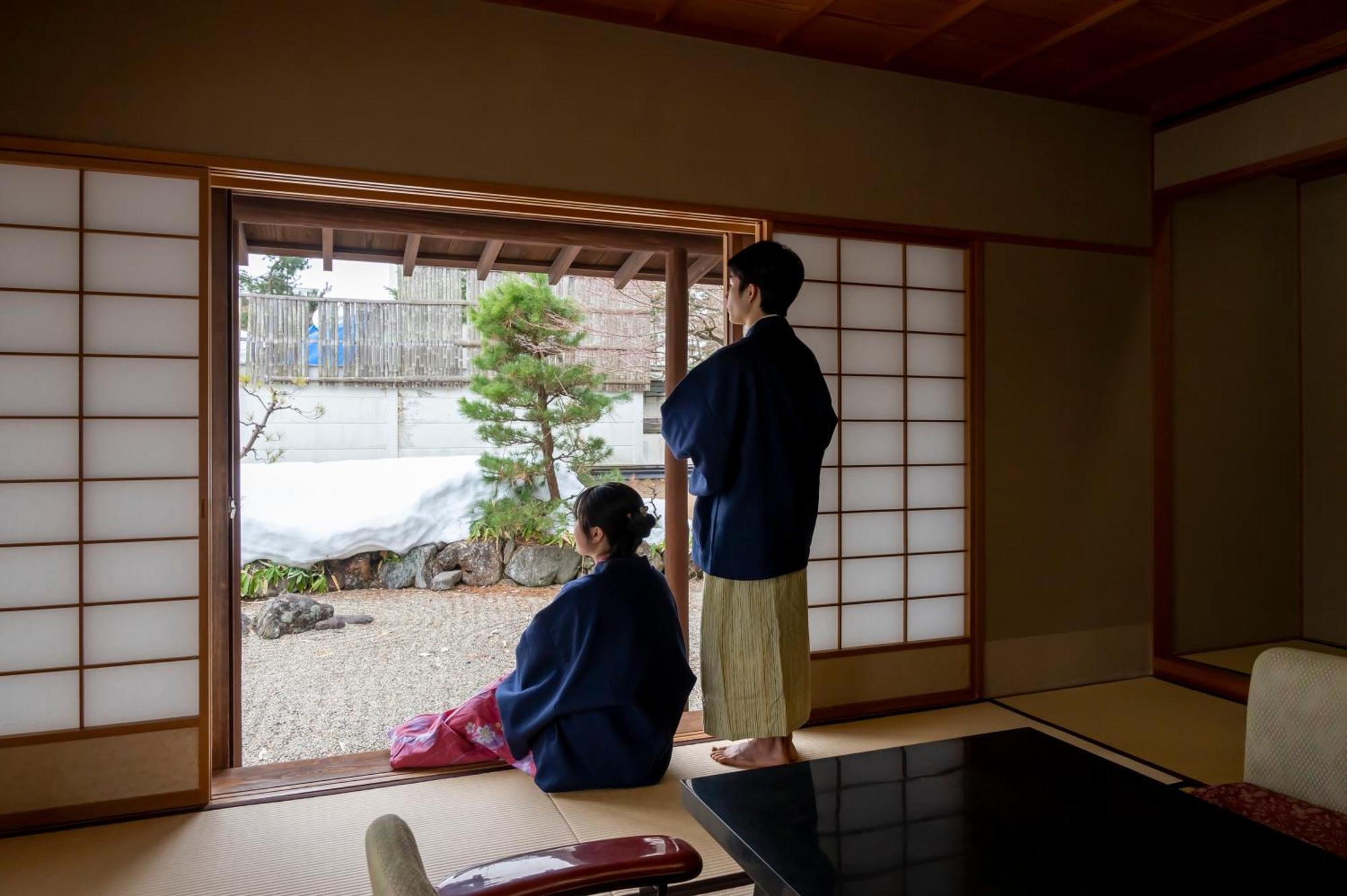 Senkeien Tsukioka Hotel Kaminoyama Eksteriør bilde